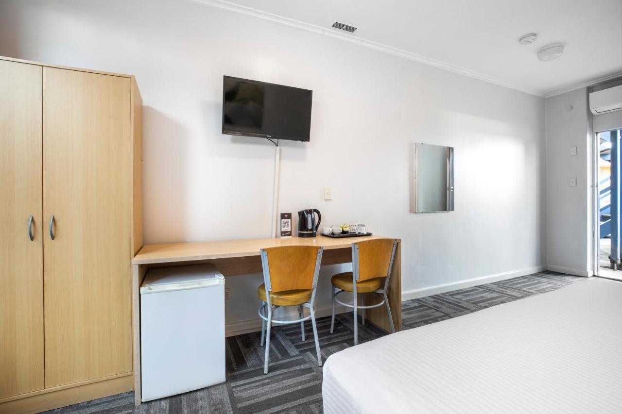 Meadow Inn Hotel-Motel Melbourne Exterior foto